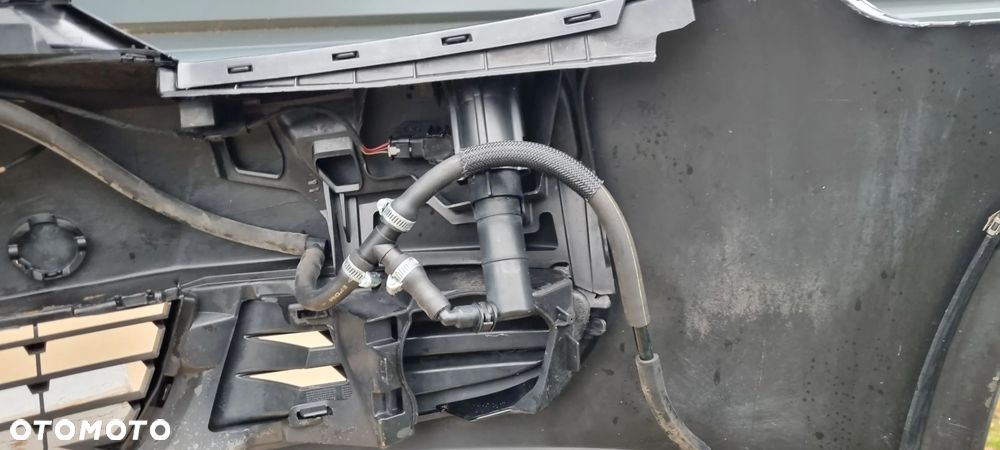 VW GOLF VI KOMBI 2008- Zderzak przód oryginał MC088 - 10