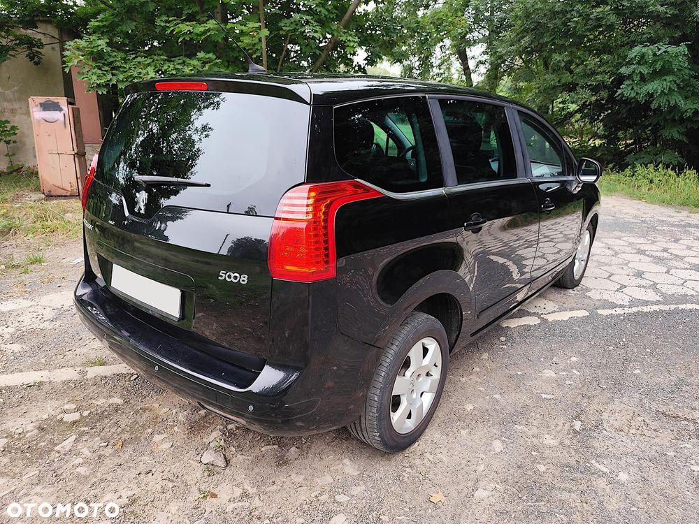 Peugeot 5008 HDI FAP 150 Family Plus - 8