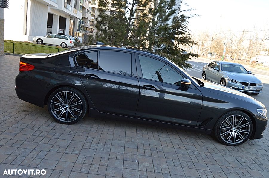 BMW Seria 5 530d xDrive Aut. Luxury Line - 28