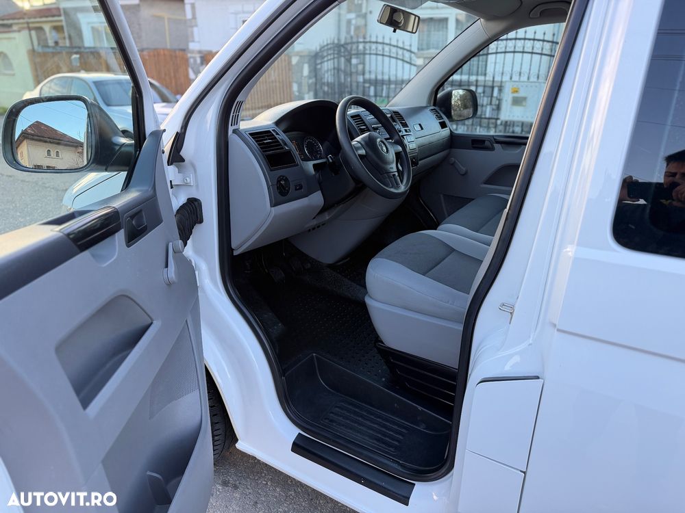 Volkswagen Transporter - 5