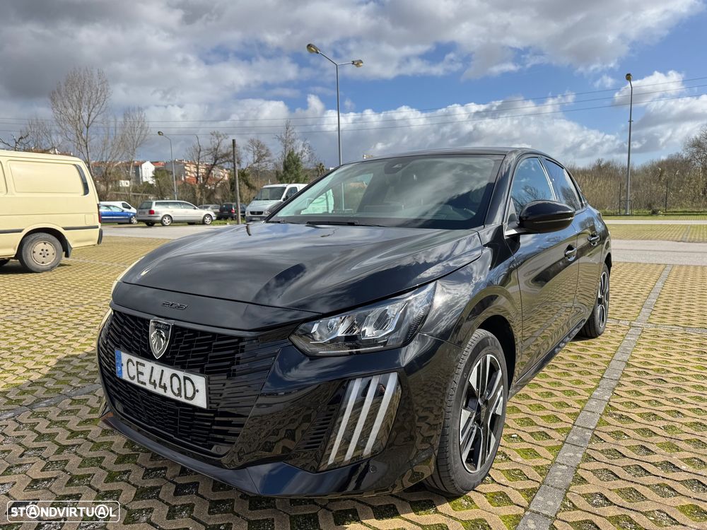 Peugeot e-208 Allure - 4