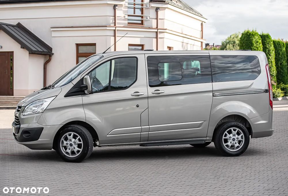 Ford Tourneo Custom 300 L1H1 VA Titanium - 4