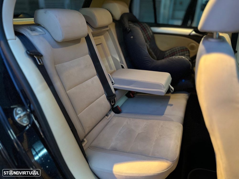 VW Golf 2.0 TDi Highline DSG - 19