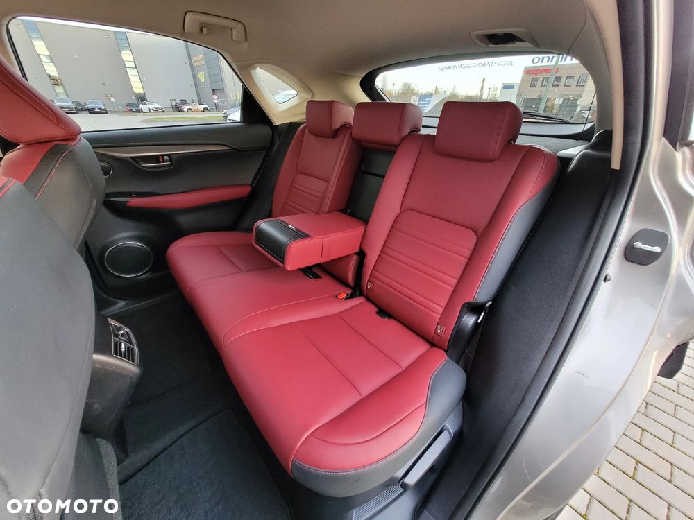 Lexus NX 300h F Impression AWD - 12