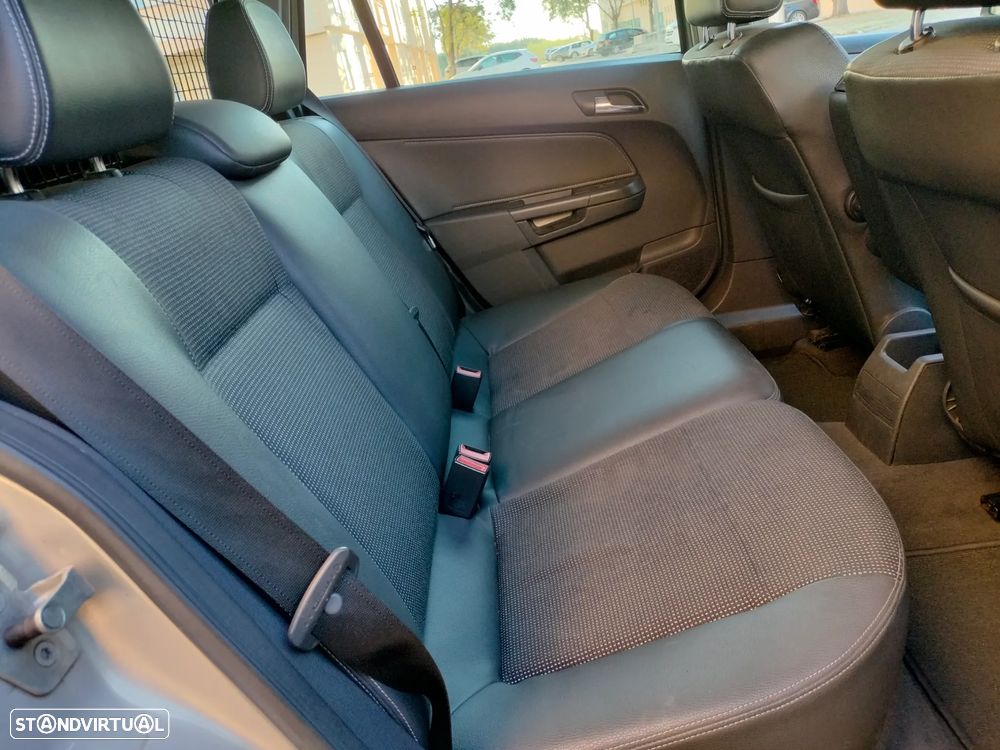 Opel Astra Caravan 1.7 CDTi Cosmo M6 - 9