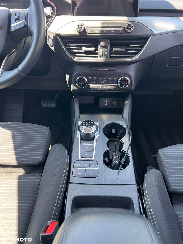 Ford Focus 2.0 EcoBlue Titanium X - 11