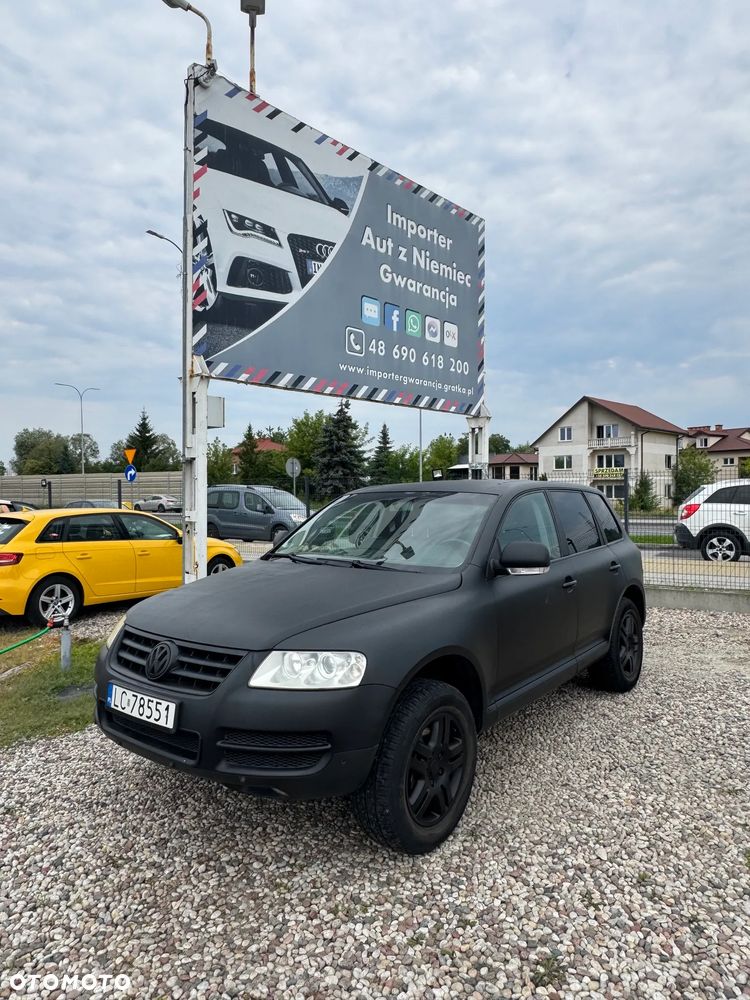 Volkswagen Touareg - 1