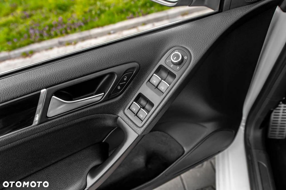 Volkswagen Golf Cabrio 1.4 TSI Cup - 24