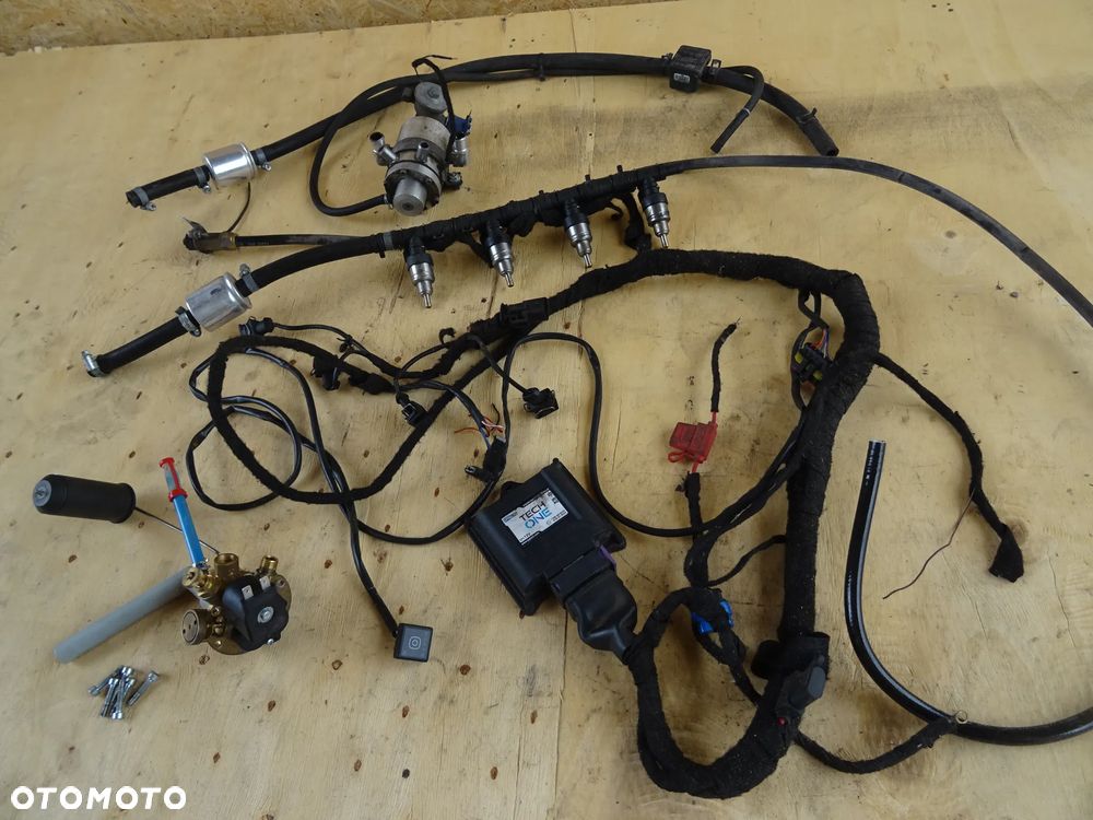 INSTALACJA GAZOWA LPG TECH ONE STEROWNIK WIĄZKA REDUKTOR MAGIC LISTWA WTRYSKI - 2
