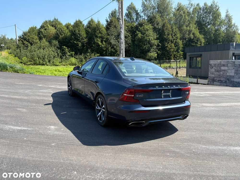 Volvo S60 T5 R-Design - 5