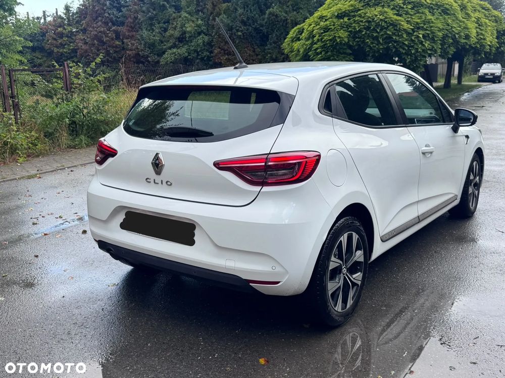 Renault Clio - 21
