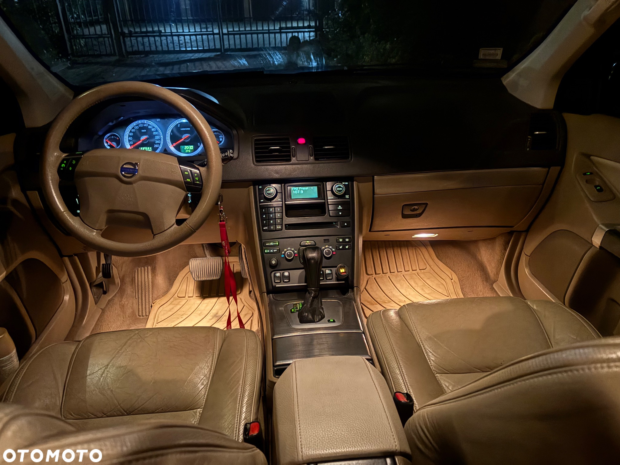 Volvo XC 90 D5 AWD Executive - 23