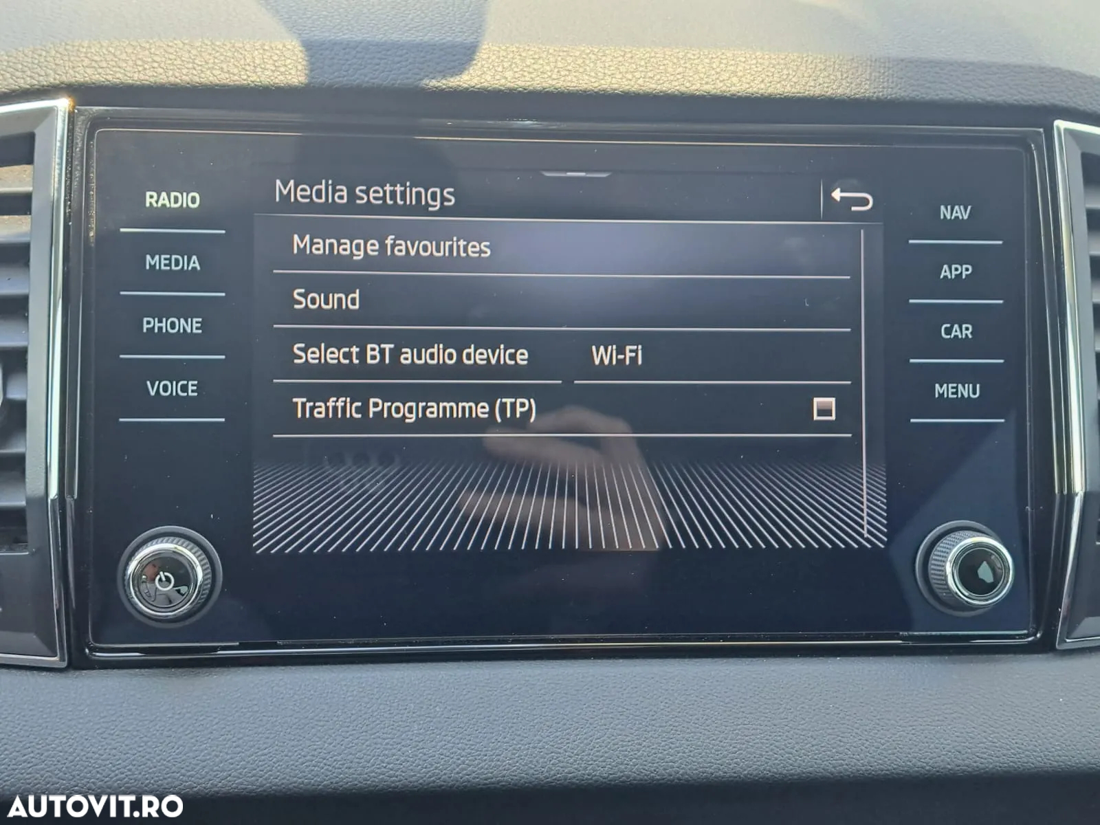Skoda Karoq 1.5 TSI DSG Ambition - 28