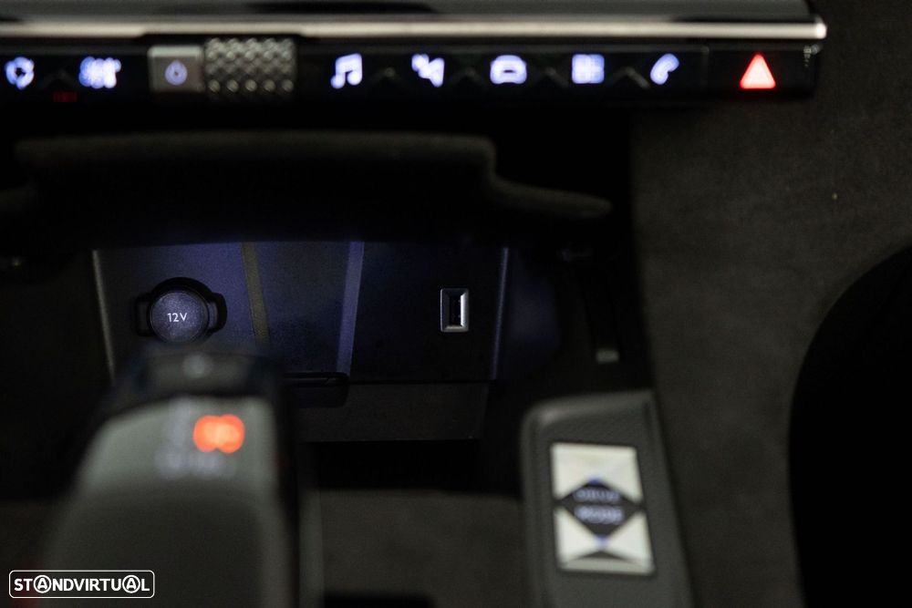 DS DS7 Crossback E-Tense Performance Line+ EAT8 - 30