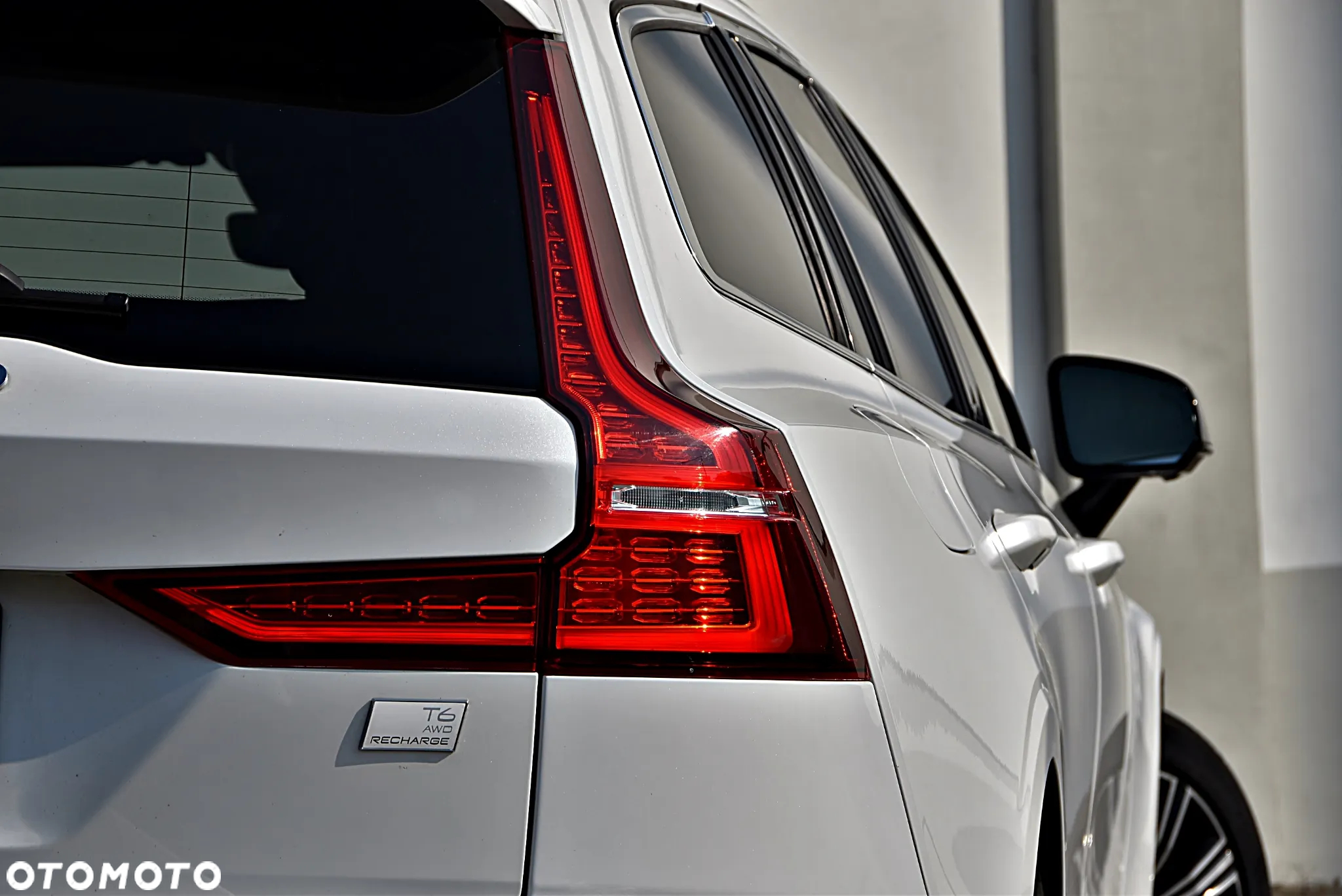 Volvo V60 T6 AWD Recharge Geartronic Inscription Expression - 8