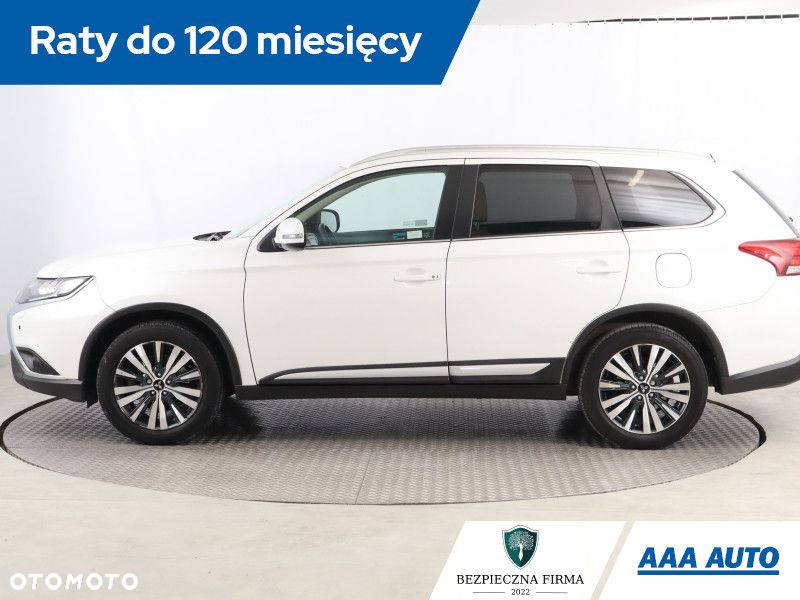 Mitsubishi Outlander - 3