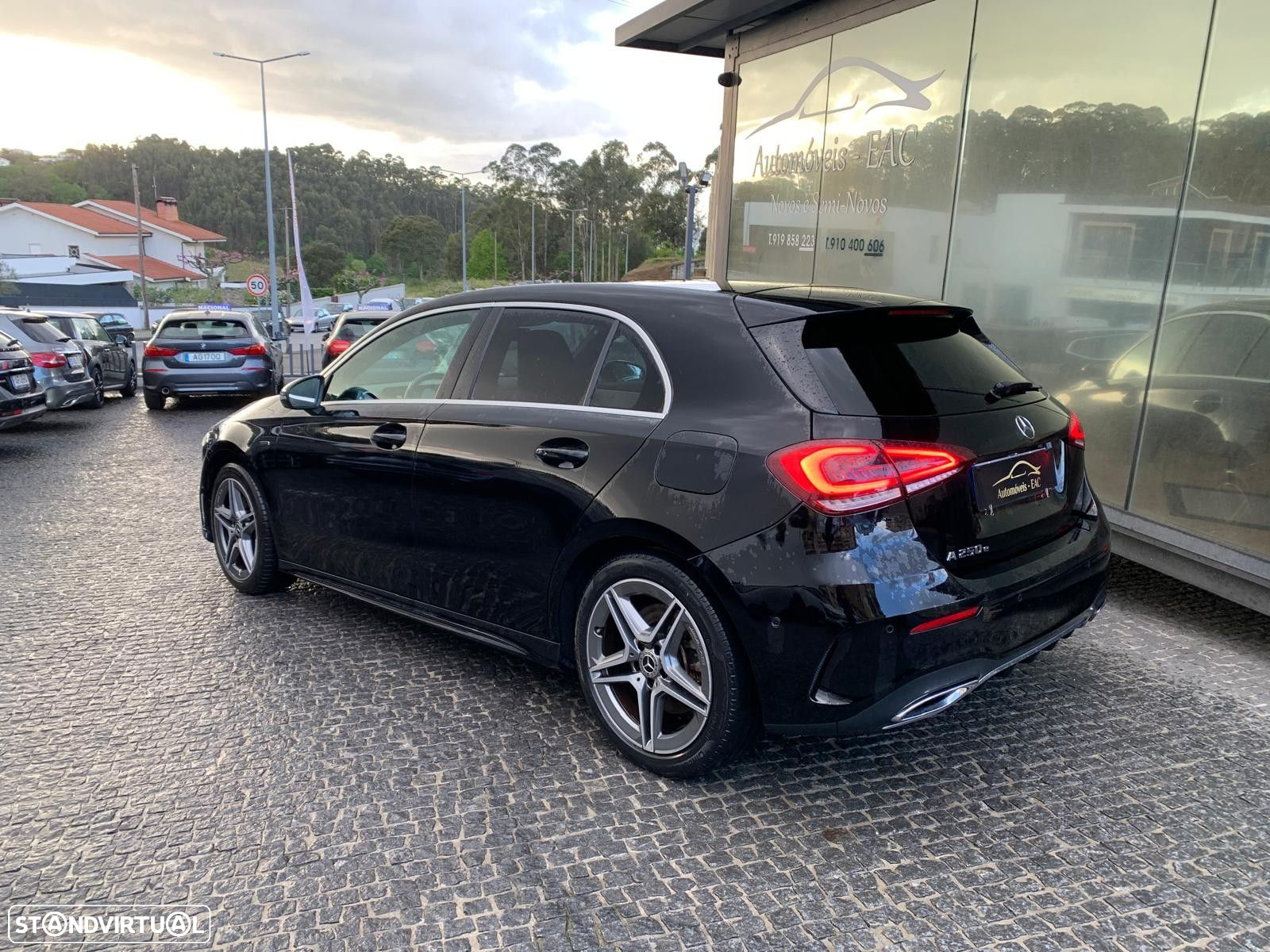 Mercedes-Benz A 250 e AMG Line - 8