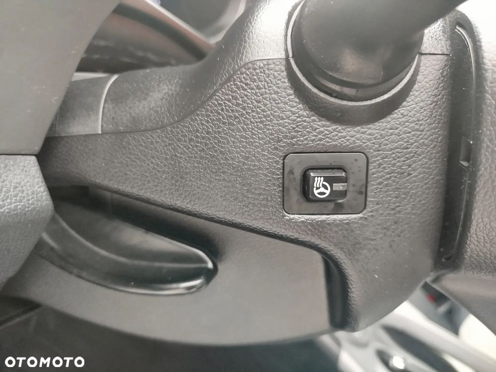 Kia Sportage 2,0 CRDI AWD Spirit - 32