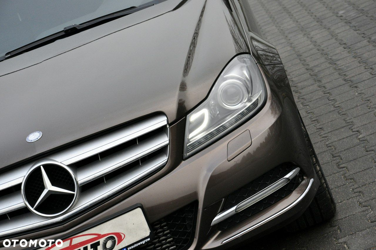 Mercedes-Benz Klasa C 180 T CDI DPF (BlueEFFICIENCY) Elegance - 28