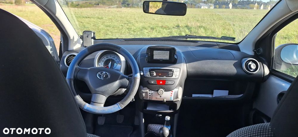 Toyota Aygo Connect - 4