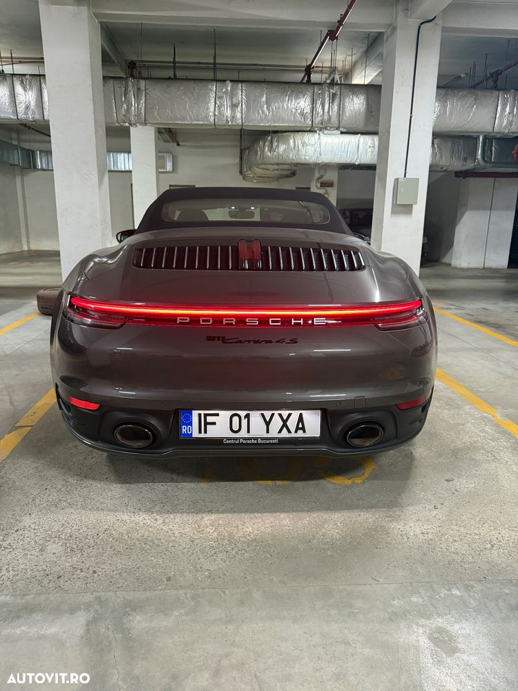 Porsche 911 4S - 9