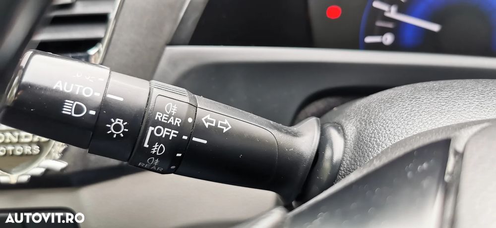 Honda Civic 1.8 MT ES - 10