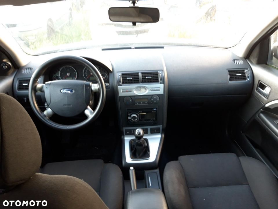 Części Ford Mondeo mk3 lift fl 2.0 TDCI 130KM kombi szary 5 drzwi - 7
