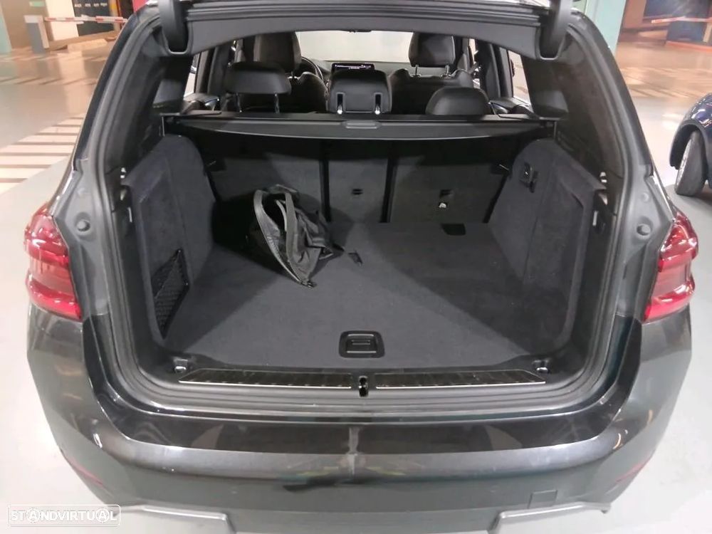 BMW iX3 Impressive - 14