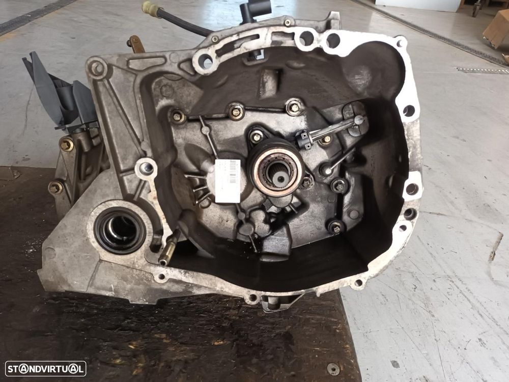 CAIXA DE VELOCIDADES RENAULT CLIO III - 1