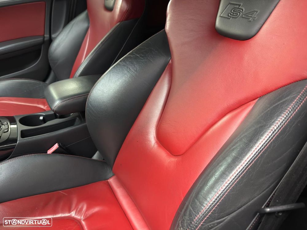 Audi S4 Avant - 41