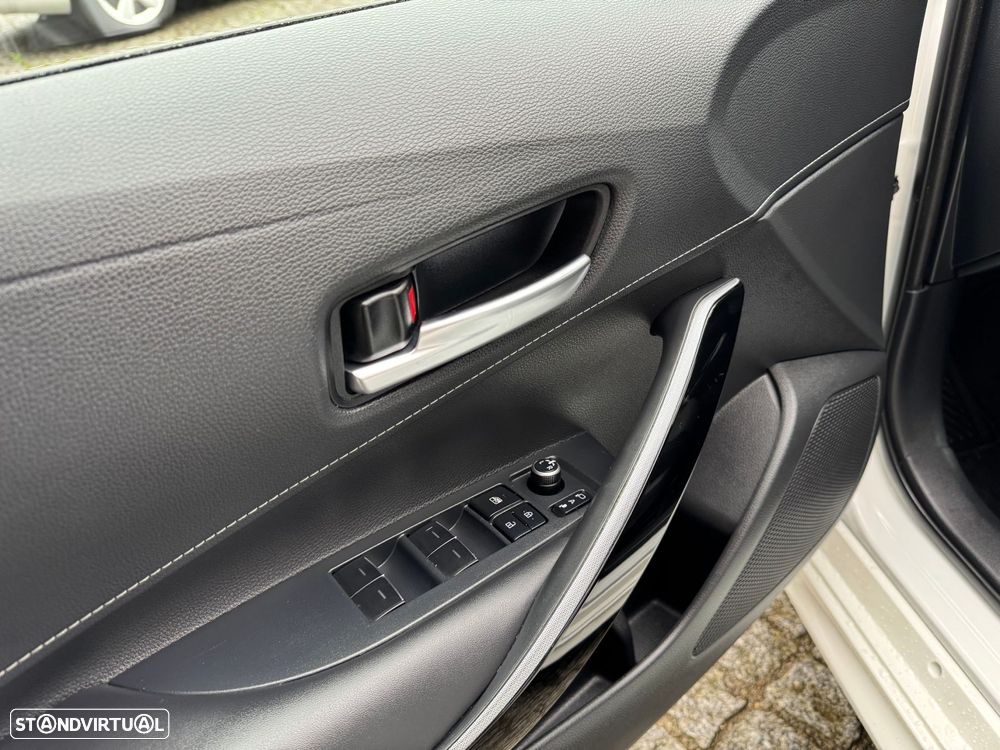 Toyota Corolla 1.8 Hybrid Comfort+P.Sport - 5