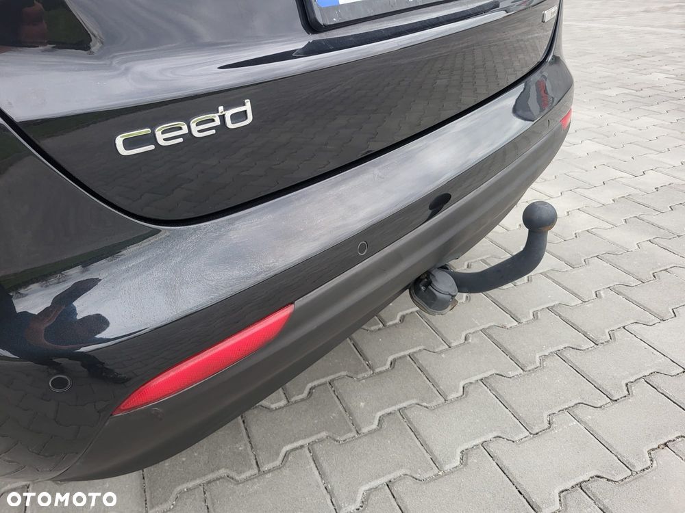 Kia Ceed 1.6 CRDi 136 ISG GT Line - 18
