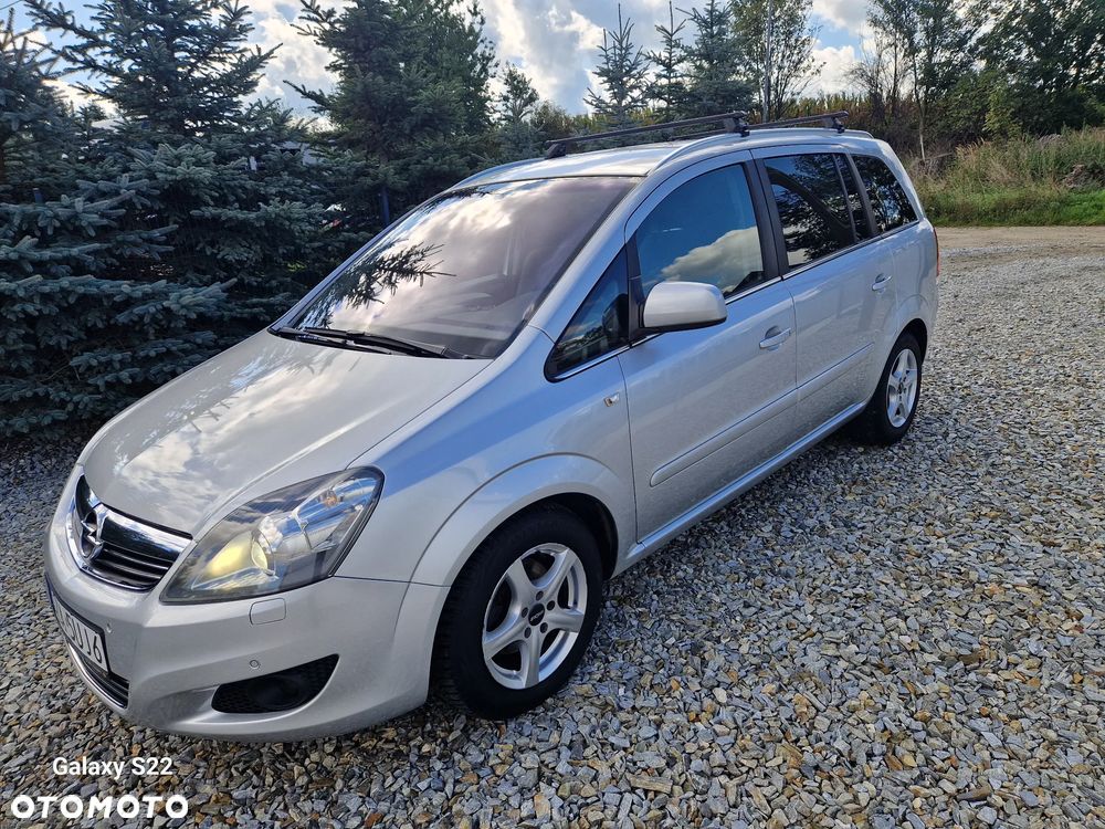 Opel Zafira 1.8 Cosmo EasyTronic - 3