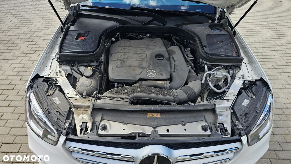 Mercedes-Benz GLC 300 4Matic 9G-TRONIC Exclusive - 23