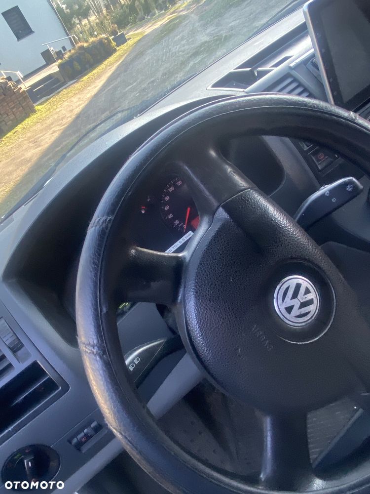 Volkswagen Transporter - 11
