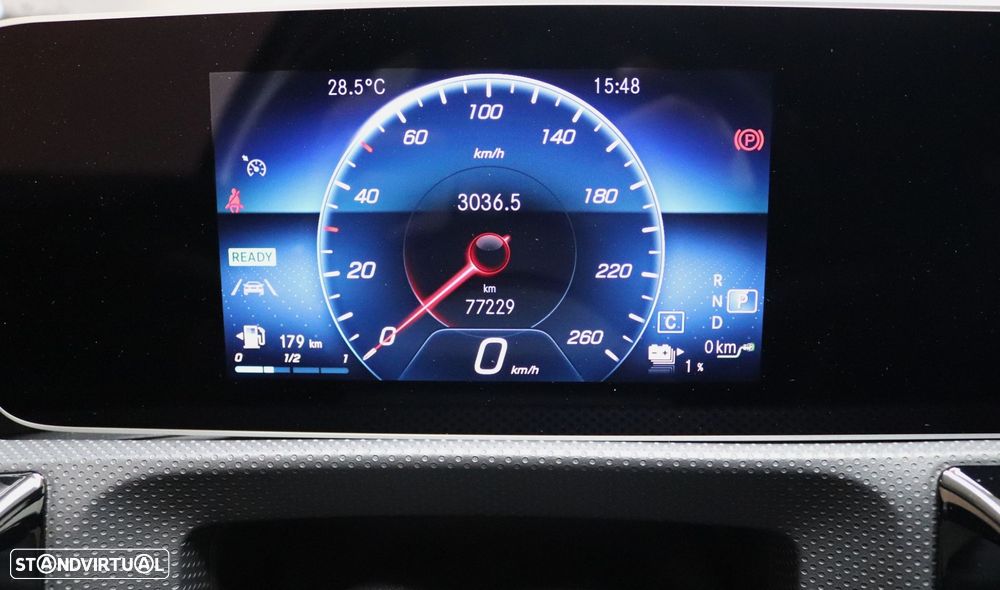 Mercedes-Benz A 250 e AMG Line - 15