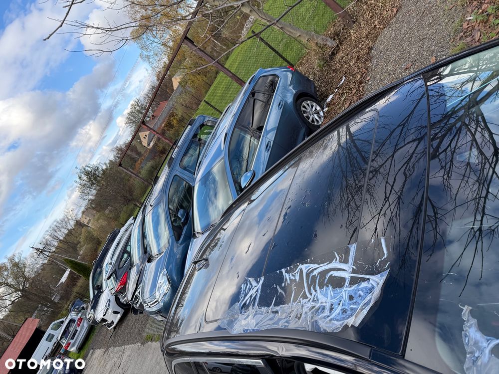 BMW Seria 5 520d xDrive Touring - 18