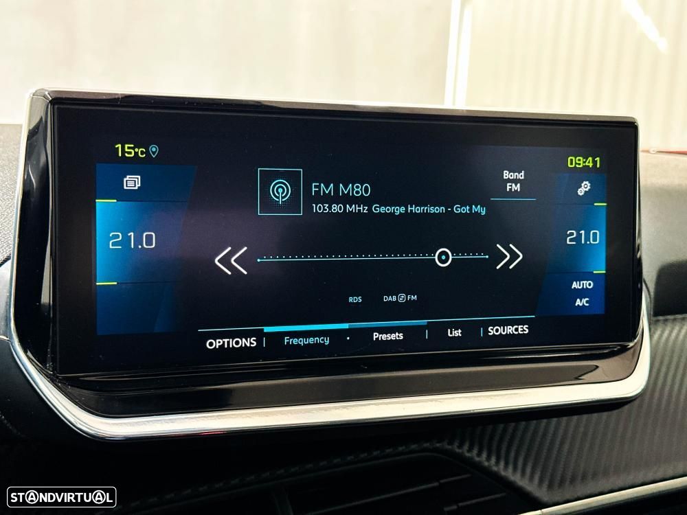 Peugeot e-2008 50 kWh Allure Pack - 49