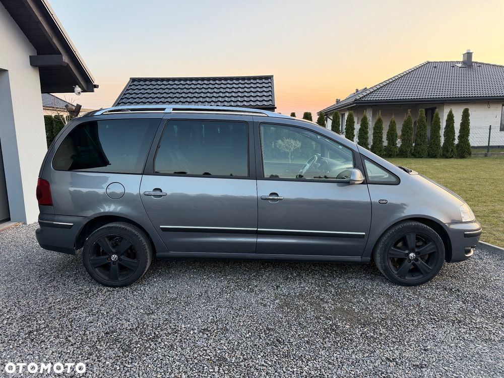 Volkswagen Sharan 2.0 TDI DPF Exclusive Edition - 3