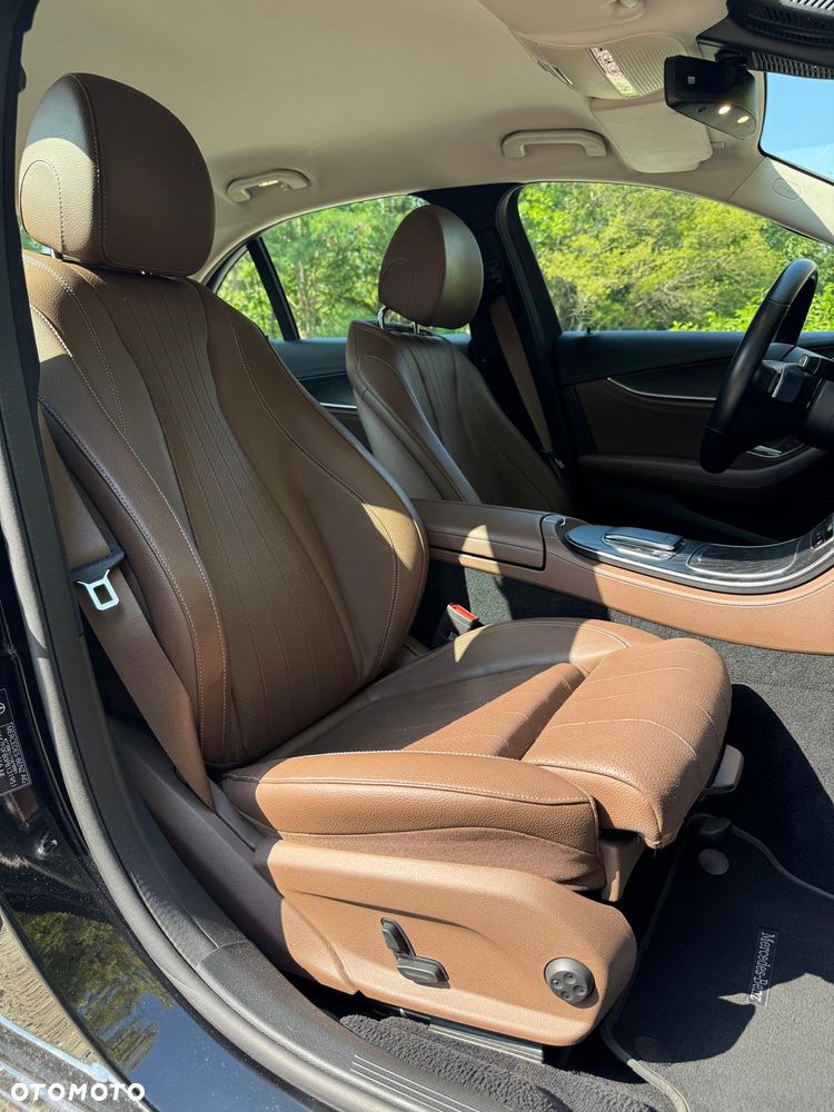 Mercedes-Benz Klasa E 220 d 4-Matic Avantgarde - 14