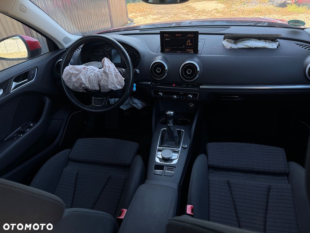 Audi A3 Limousine 2.0 TDI S line Sportpaket - 12