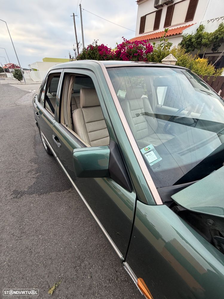 Mercedes-Benz W124 (1984-1997) 250 D Turbo - 16