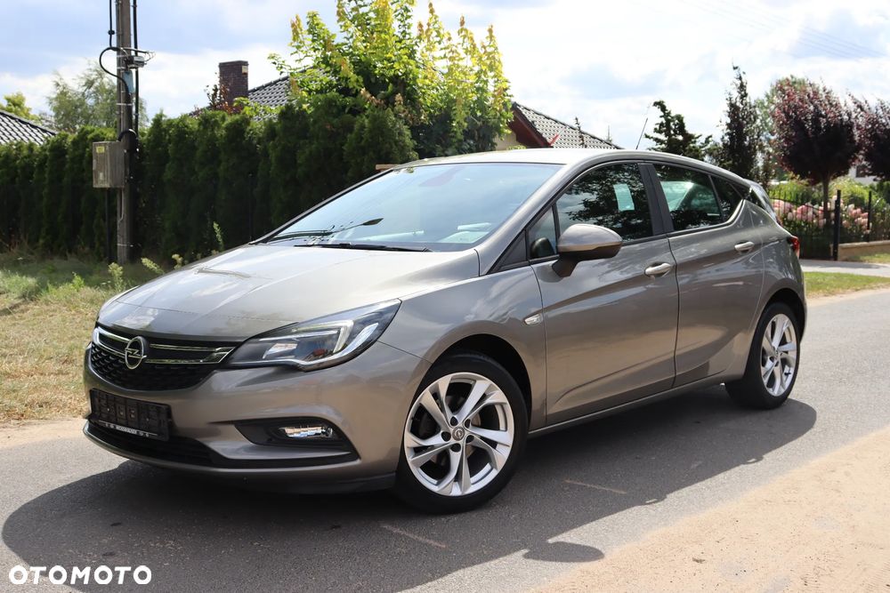 Opel Astra - 1