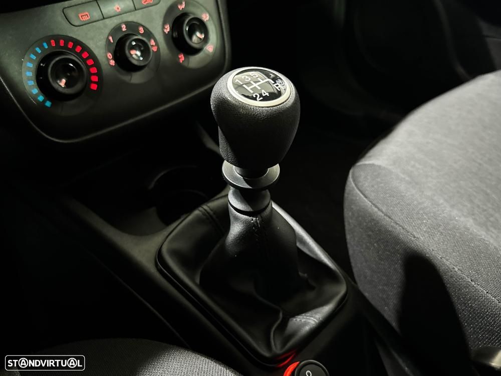 Fiat Punto 1.2 Lounge Start&Stop - 40