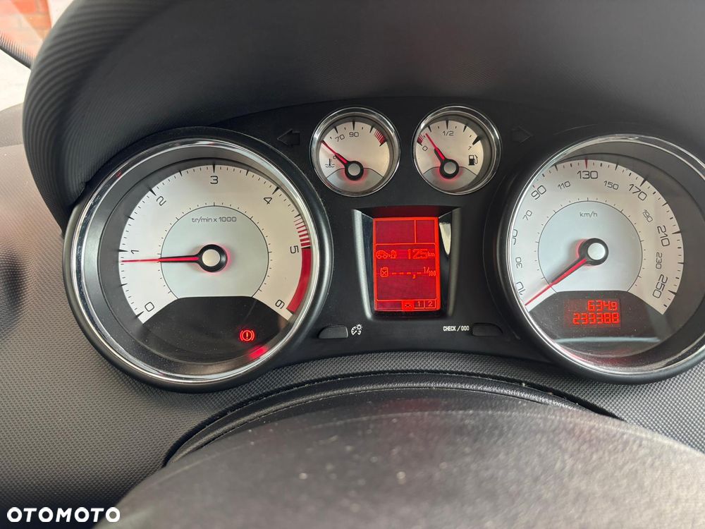 Peugeot 308 1.6 HDi Premium - 12