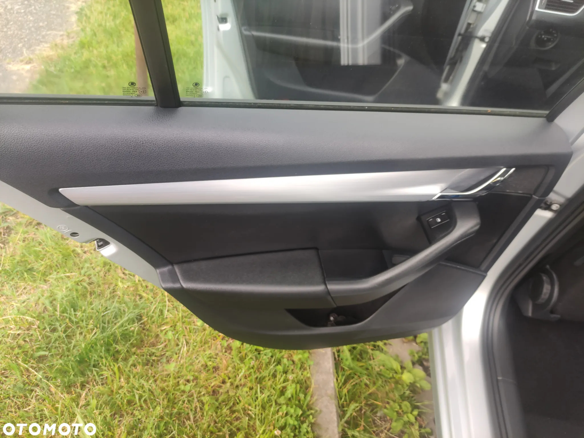 Skoda Octavia 1.6 TDI Drive DSG - 13