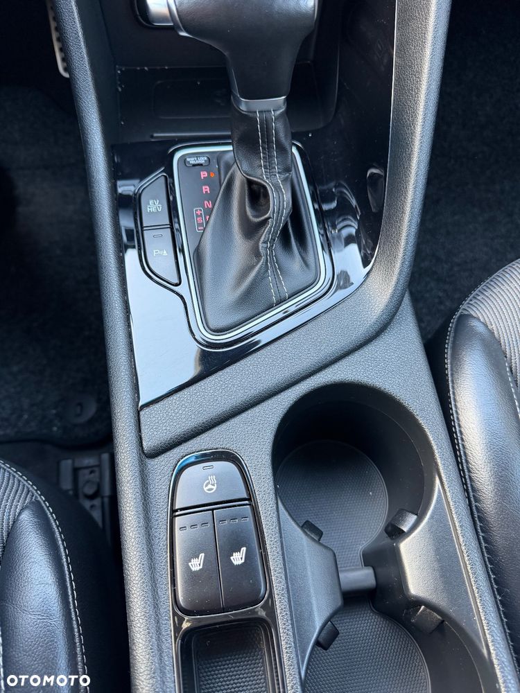 Kia Niro 1.6 GDI Plug-in Hybrid L - 24