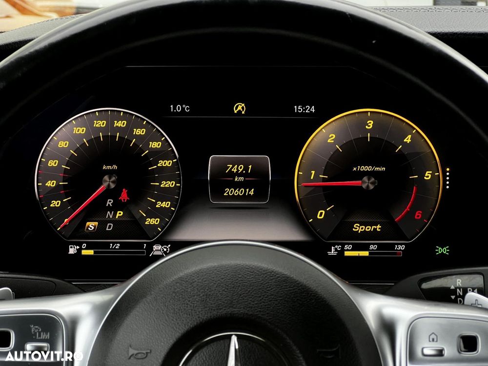 Mercedes-Benz E - 26