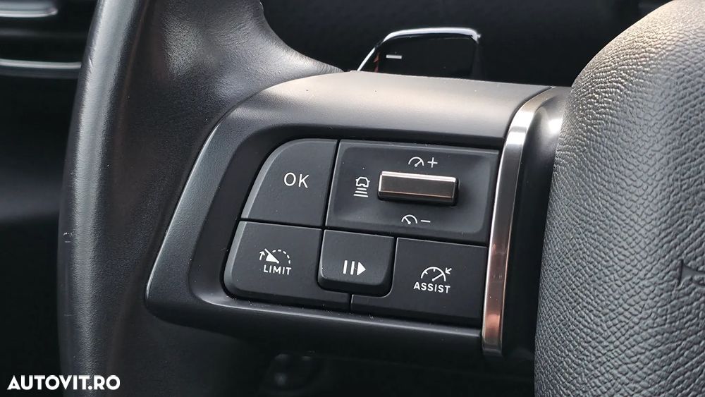 Citroën C4 PureTech 130 Stop&Start EAT8 SHINE - 33