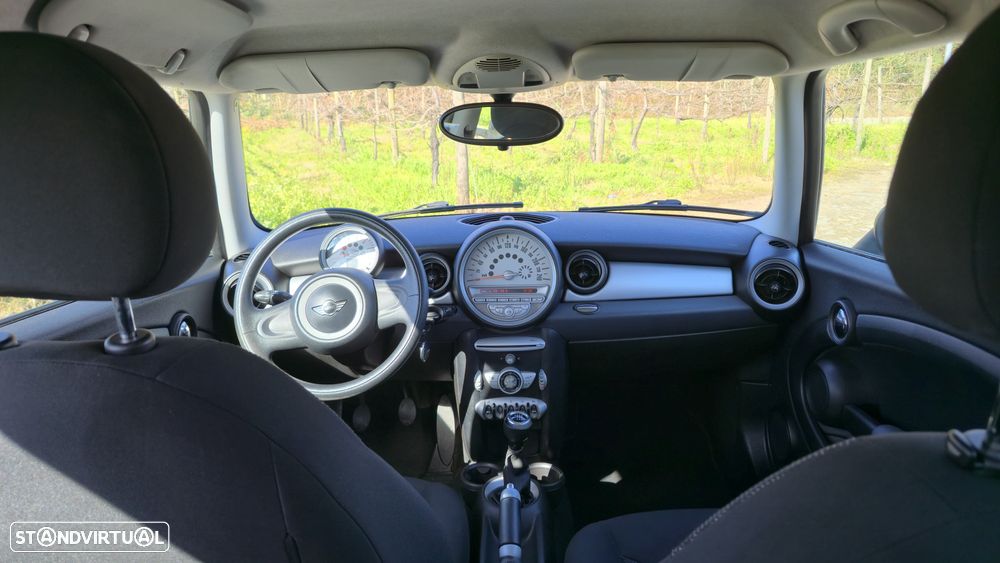 MINI 3 Portas Cooper D - 15